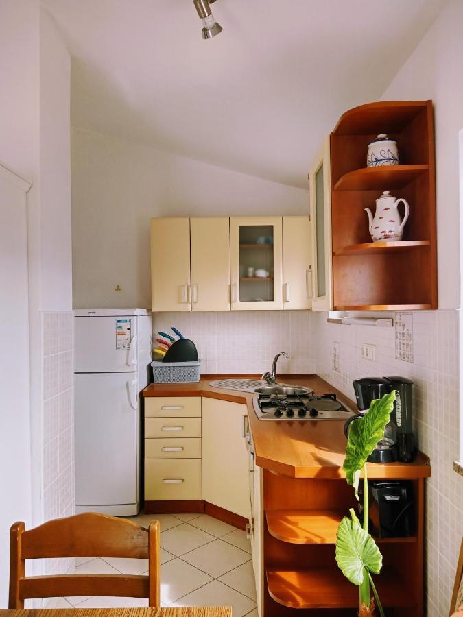 Apartmani Nikolina Ražanac Exteriör bild